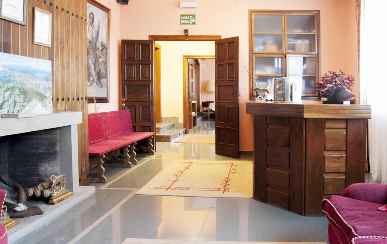 Real Hotel Guardo Buitenkant foto